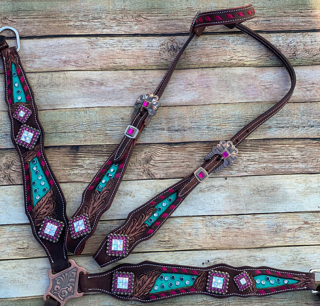 Cob Size Turquoise with Pink Buckstitch Tack Set