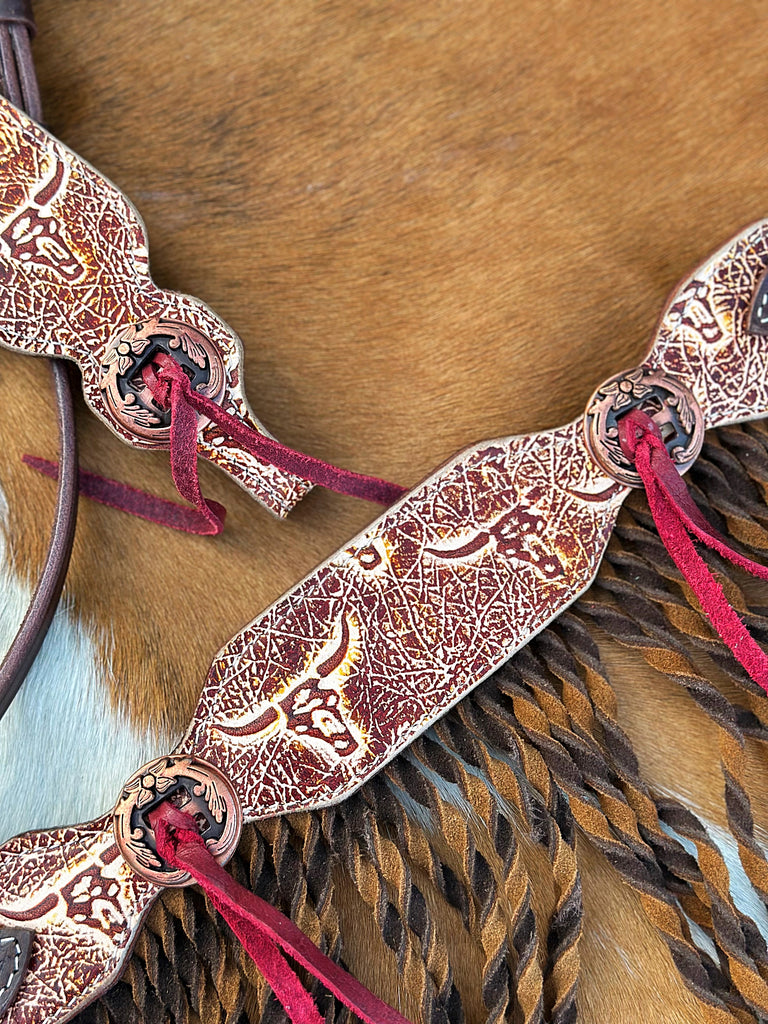 Golden Horn Tack Set