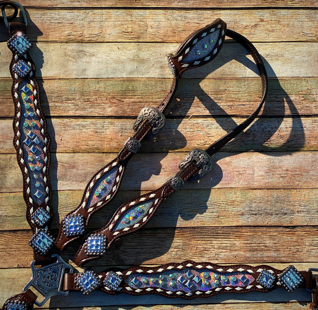 Silver Glimmer Tack Set