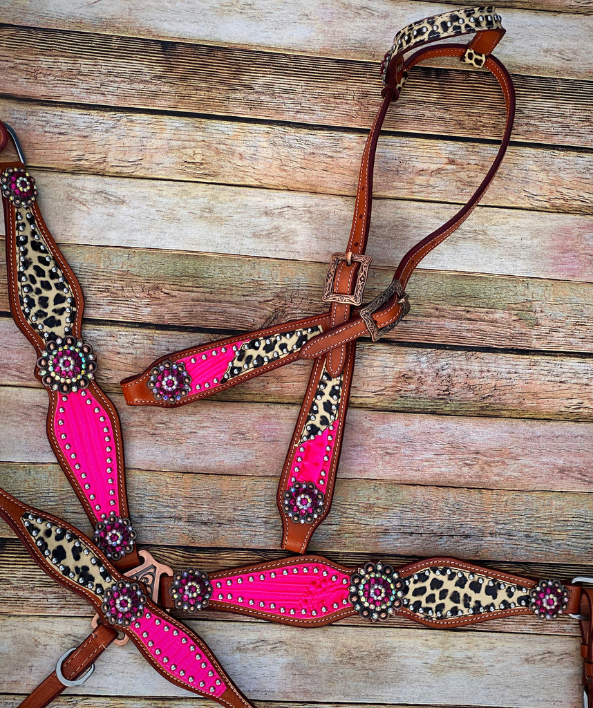 Hot pink Cheetah Cob Size Tack Set
