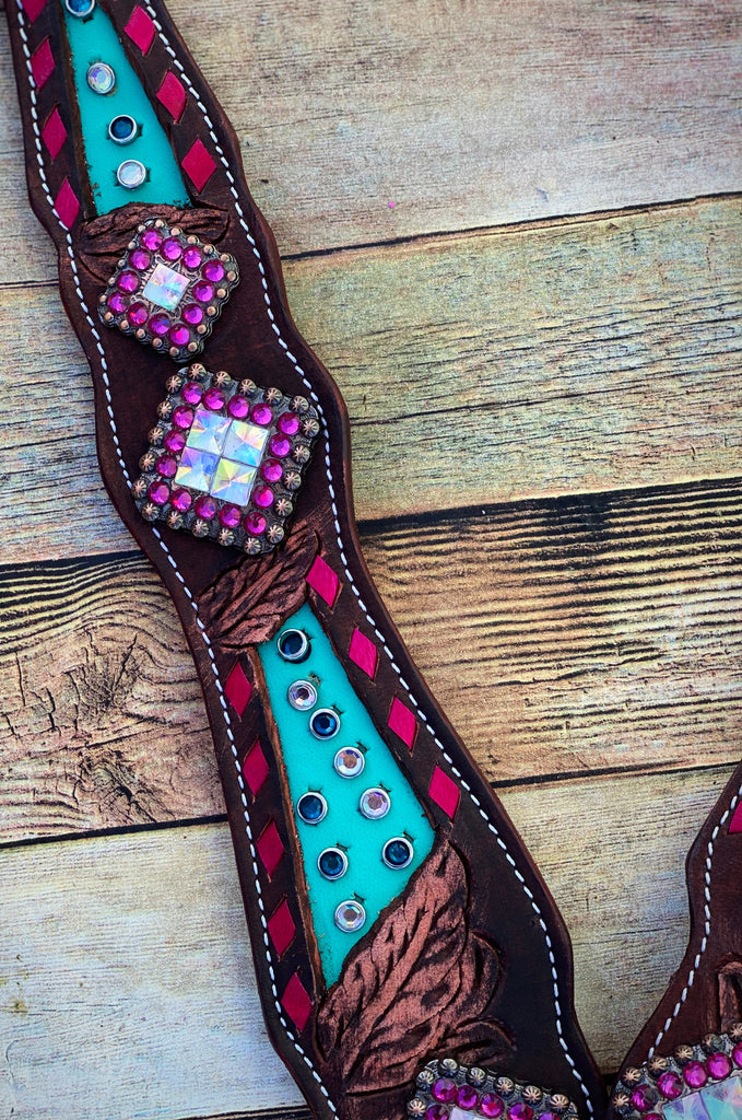 Cob Size Turquoise with Pink Buckstitch Tack Set