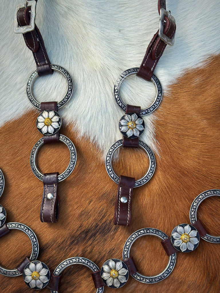 Limited Edition Daisy Ring Tack Set