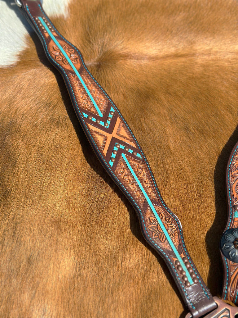 Arrow Ridge Tack Set