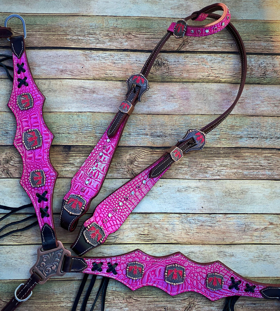 Pink Thunderbird Tack Set