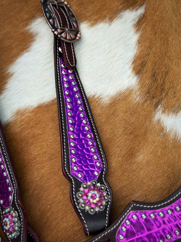 Metallic Magenta Tack Set