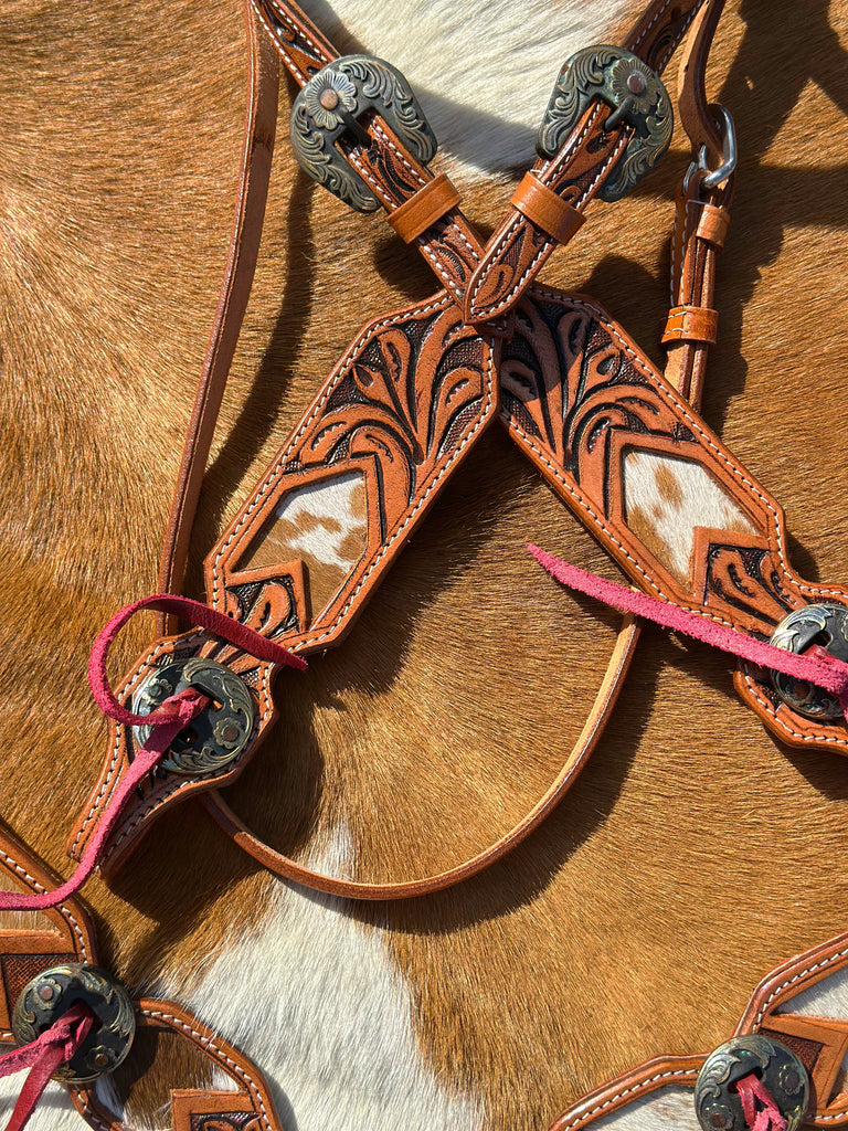 Woodland Hide Tack Set