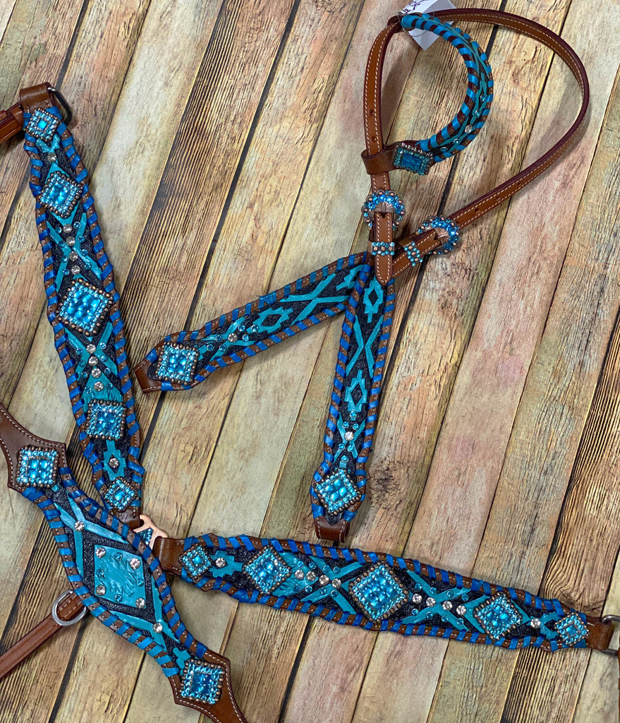 Turquoise Criss Cross Cob Size Tack Set