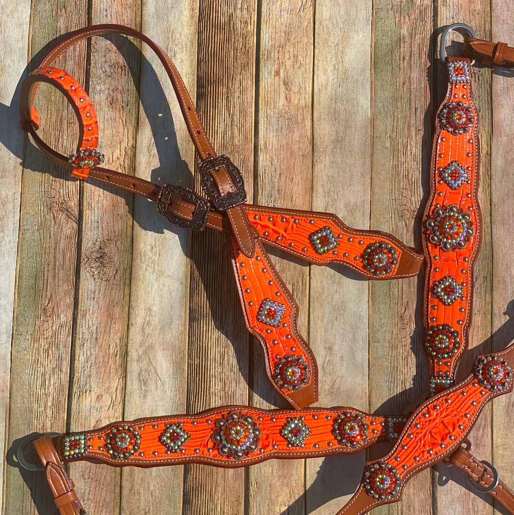 Orange Gator Cob Size Tack Set