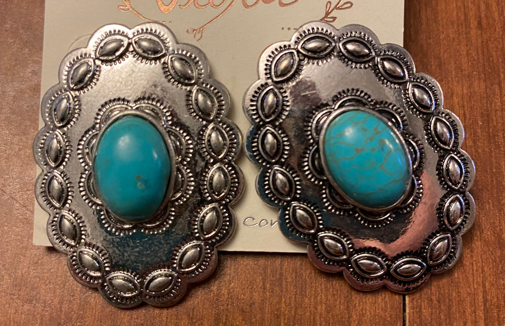 Turquoise Conch Stud Earring