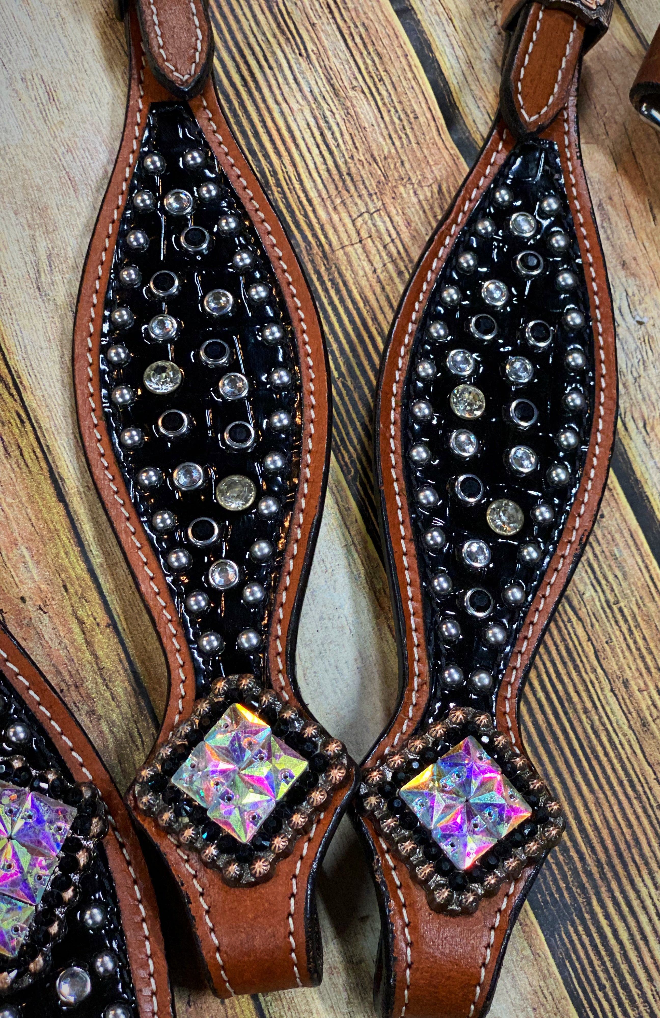 Tack Sets – Page 4 – Twisted T Tack